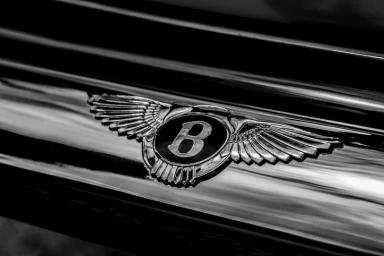 логотип Bentley