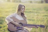 гитара, природа, девушка
