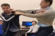 В российской школе учитель информатики подрался с 8-классником