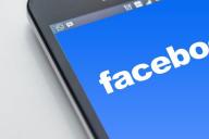 экран смартфона, Facebook