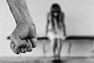 По «сценарию» сестер Хачатурян?: школьница взяла в руки нож и одним ударом убила отчима