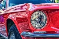 автомобиль Ford Mustang