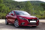 Автомобиль Mazda3