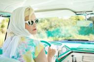 девушка, машина