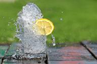 стакан, вода