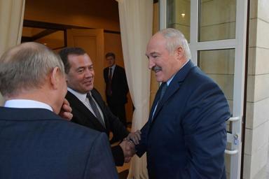 В Кремле ответили на слова Лукашенко о разных позициях Путина и Медведева по интеграции
