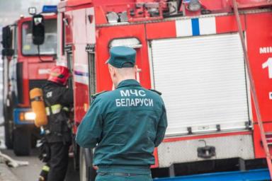 Двух взрослых и ребенка спасли на пожаре в общежитии в Пуховичском районе