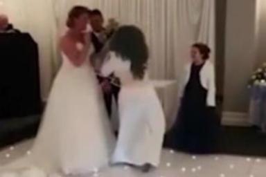 Незнакомка в белом платье потребовала остановить свадьбу и отхлестала жениха