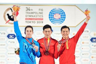 Белорус выиграл серебро ЧМ по прыжкам на батуте в Японии