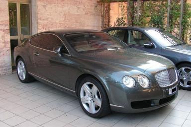 автомобиль Bentley
