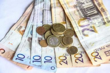 Курс валют: 27 декабря доллар и евро подорожали