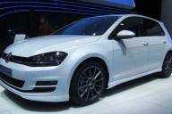 автомобиль Volkswagen Golf
