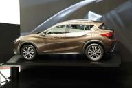 автомобиль Infiniti