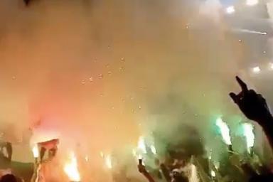 На концерте Макса Коржа в Перми фанаты устроили потасовку с пожарными