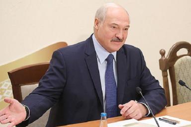 Лукашенко обратился к курильщикам