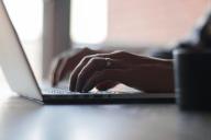 ноутбук MacBook