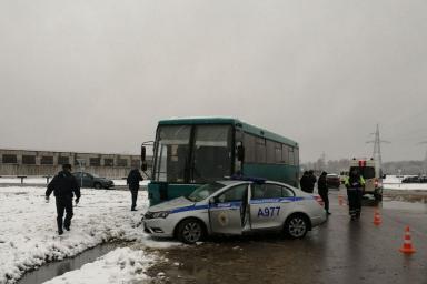 В Новополоцке машину милиции протаранил автобус: жертвами стали два человека