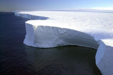 Сотрудники NASA нашли подо льдами Антарктиды вулканы