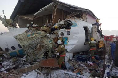 В Казахстане разбился пассажирский самолет: названа предварительная причина