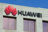 Huawei отказалась от американских компонентов в новых устройствах из-за санкций США