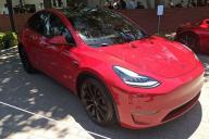 автомобиль Tesla