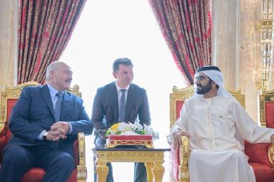 Президент Беларуси обратился к лидеру ОАЭ