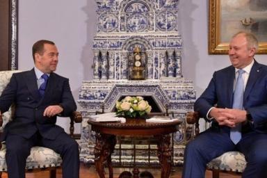 О чем Румас будет говорить с Медведевым в Сочи