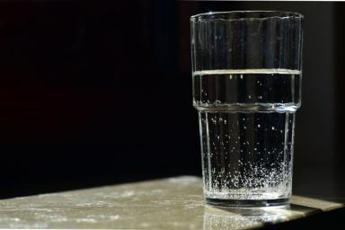 6 признаков, что человек пьёт мало воды