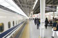 Китайцы запустили первый скоростной автономный поезд