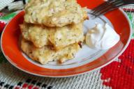 Куриные оладьи с яблоком в духовке. Пошаговый рецепт хозяйкам