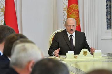 Лукашенко рассказал, что будет, если Беларусь сделает хоть один неосторожный шаг