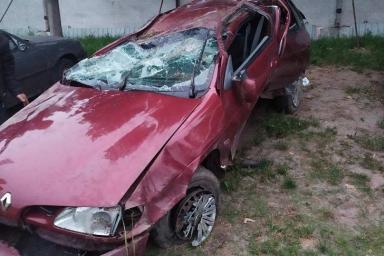 Под Солигорском перевернулся Renault: пострадала 15-летняя школьница