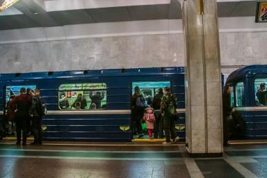 По будням в часы пик поезда на Автозаводской линии метро начнут ходить чаще