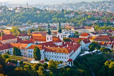 В Чехии отменена очередная часть ограничений: открыты все достопримечательности