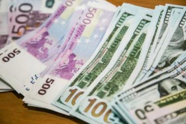 Прогноз по валютам: доллар, евро и российский рубль идут на снижение