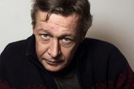 Аферисты в Интернете продавали билеты в театр Михаила Ефремова