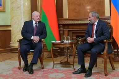 Лукашенко поговорил с Пашиняном