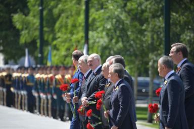 Лукашенко впечатлился парадом Победы в Москве