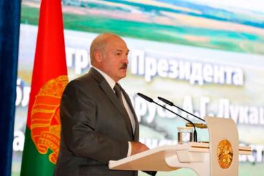 «Зарплата будет огромной». Лукашенко покритиковал «альтернативщиков»