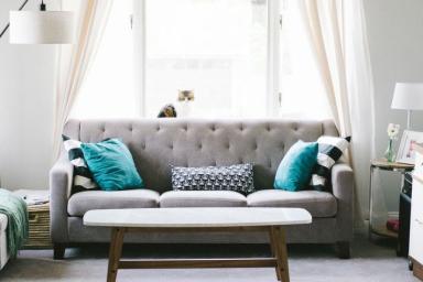 Как правильно выбирать диван для гостиной: 3 главных правила