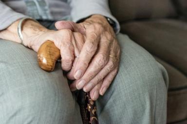 Раскрыт секрет выздоровления 100-летней пациентки с COVID-19