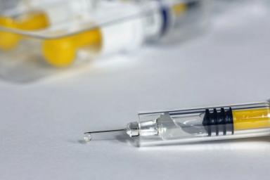 Специалисты усомнились в долгосрочном эффекте вакцины от COVID-19