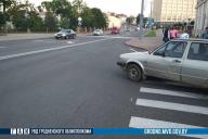 В центре Гродно легковушка сбила парня на гироскутере