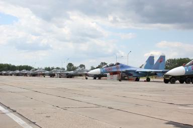 Многоцелевые истребители Су-30 СМ заступили на боевое дежурство в Беларуси