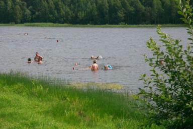 Белорусам рассказали, где и почему нельзя купаться