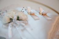 Мужчина заразил коронавирусом на свадьбе 100 человек и умер