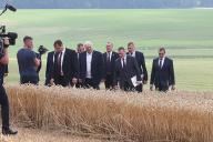 Лукашенко — аграриям: рассчитывайте пока на себя