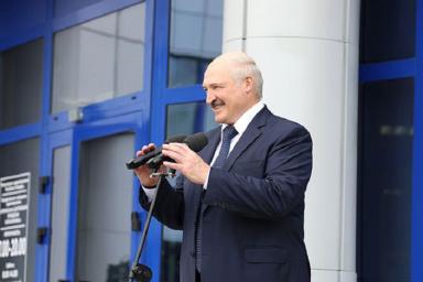 Лукашенко задал два вопроса председателю КГК