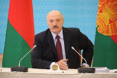 Лукашенко призвал смотреть в будущее