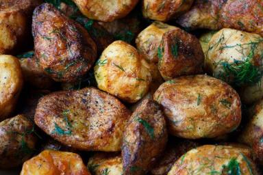 Почему картошка не пропекается в духовке: 5 ошибок хозяек